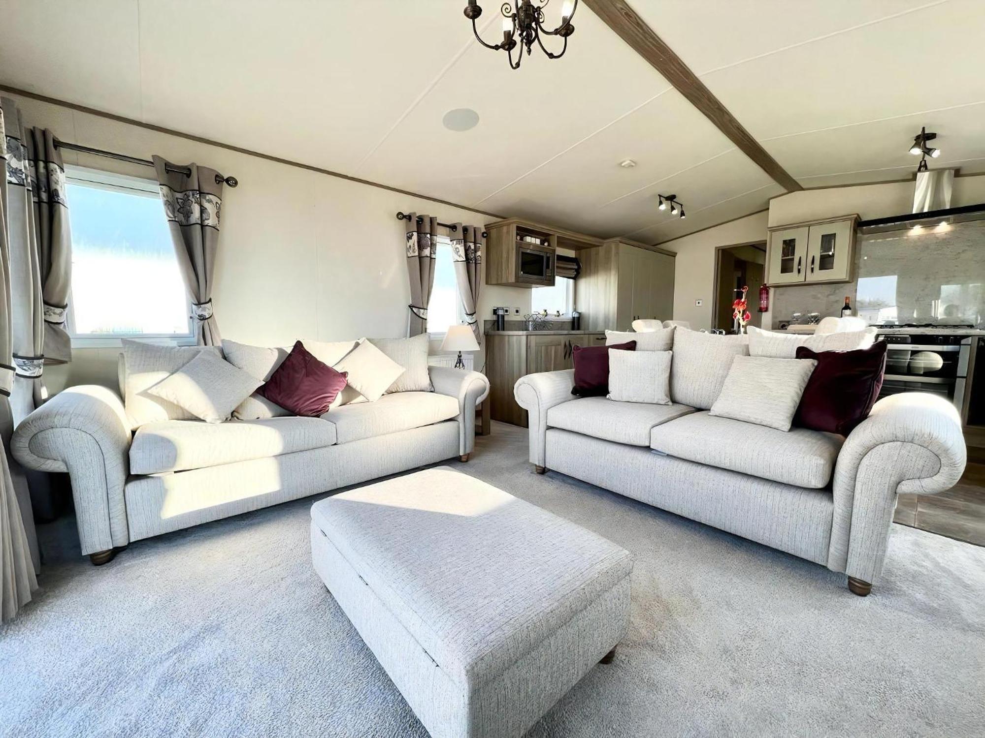 Stunning Caravan With Full Lake View At Southview Holiday Park Ref 33004Ml 斯凯格内斯 外观 照片